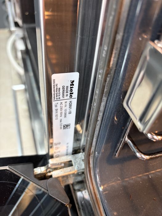 Miele H 2661-1B  фурна за вграждане. Произведена в Германия/24 мес гаранция