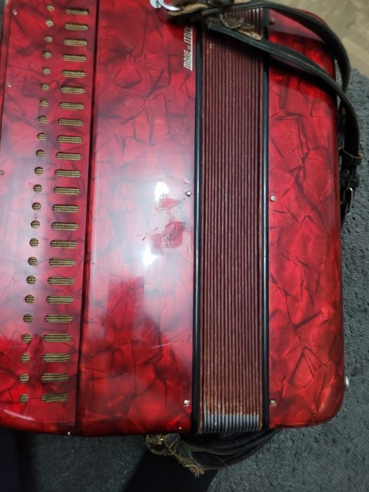 Vand armonica 120 basi5 registre stare buna cruceaneli mai multe detal