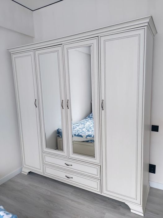 Продам шкаф Тифани 200 000