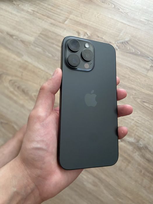 Продам айфон 15 про макс 256гб