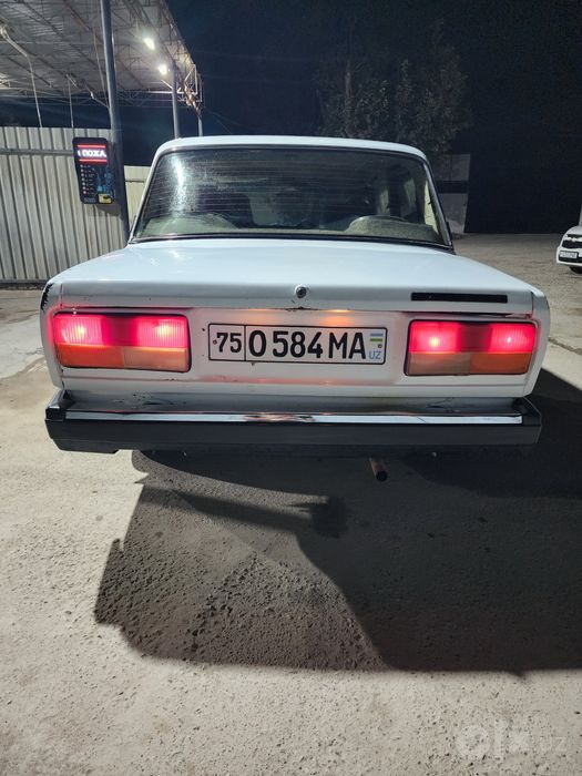 Jiguli vaz 2107.