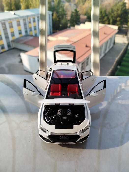 Metallic car AUDI A7