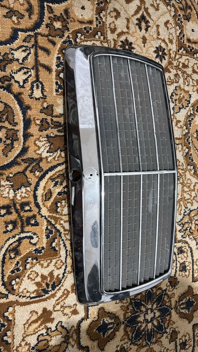 Решотка на mercedes-benz w124