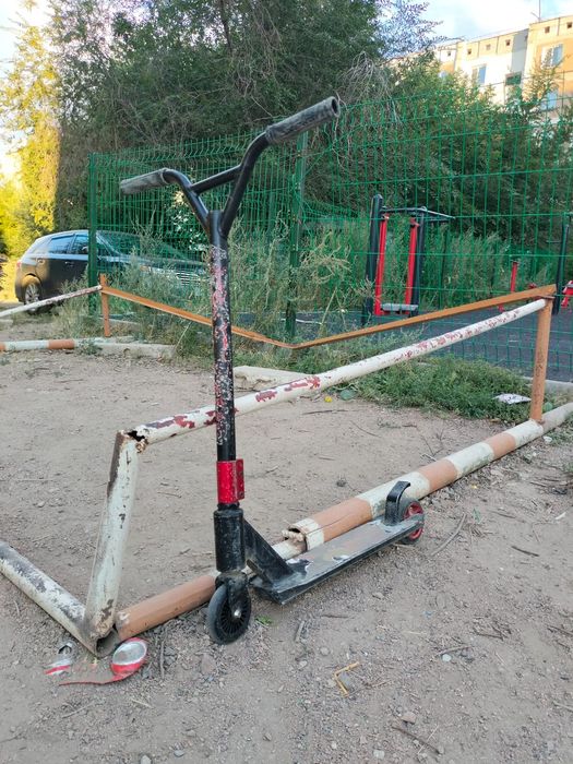 Продам самокат.  .