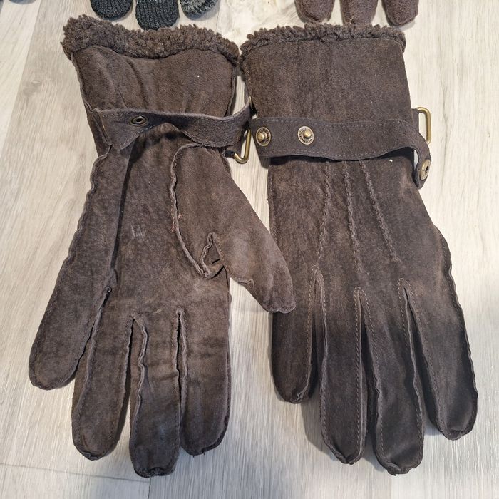 3 perechi de mănuși