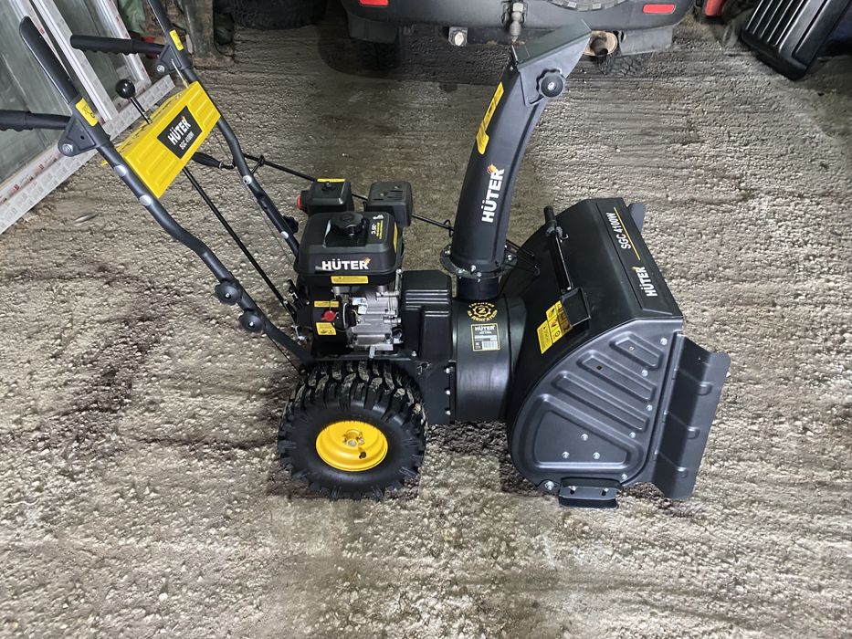 Продам снего уборочный ротер Huter