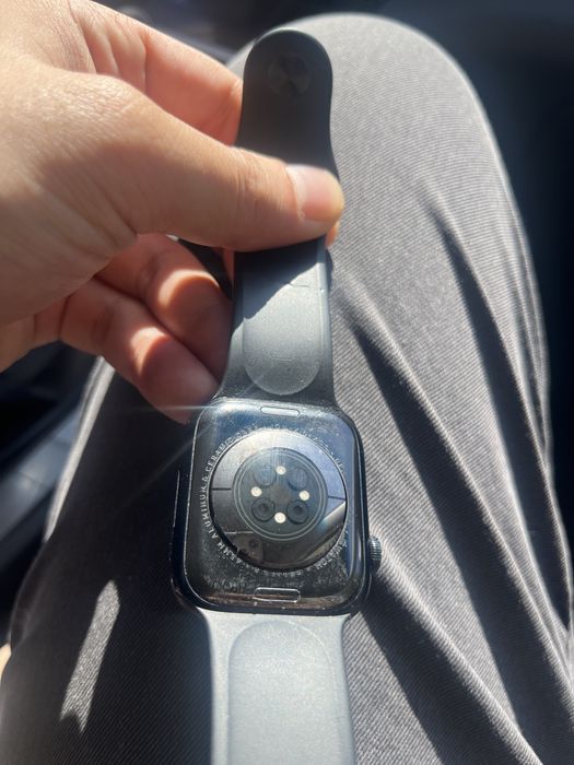 Apple watch series 8