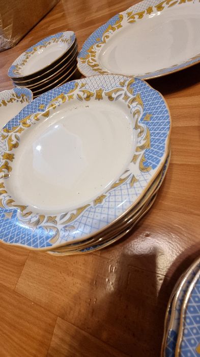 Продам сервис на 6 персон