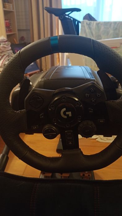 Volan Logitech g923 cu playseat