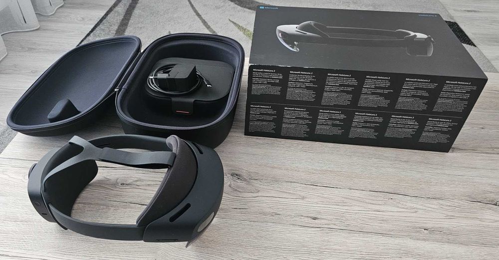 Microsoft Hololens 2