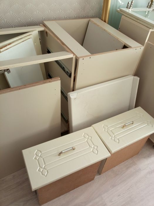 Куханый гарнитур