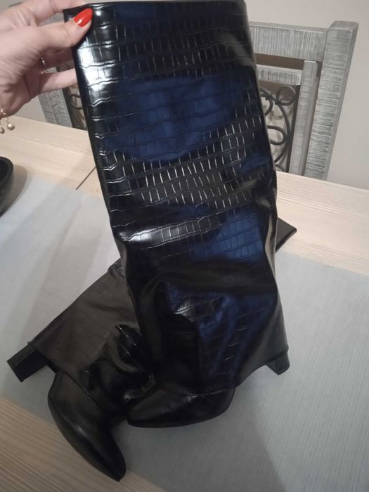 Ботуши , номер-39 , стелка -25 см