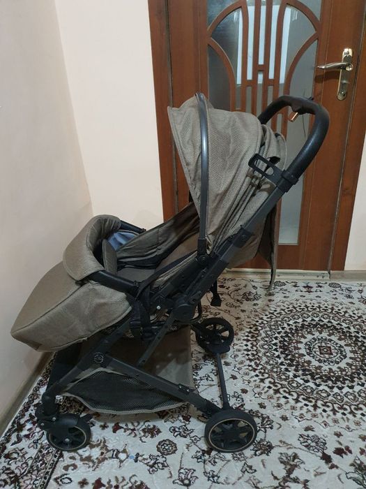 Коляска в идеальном состоянии