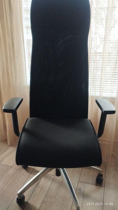 офис стол  TRONHILL