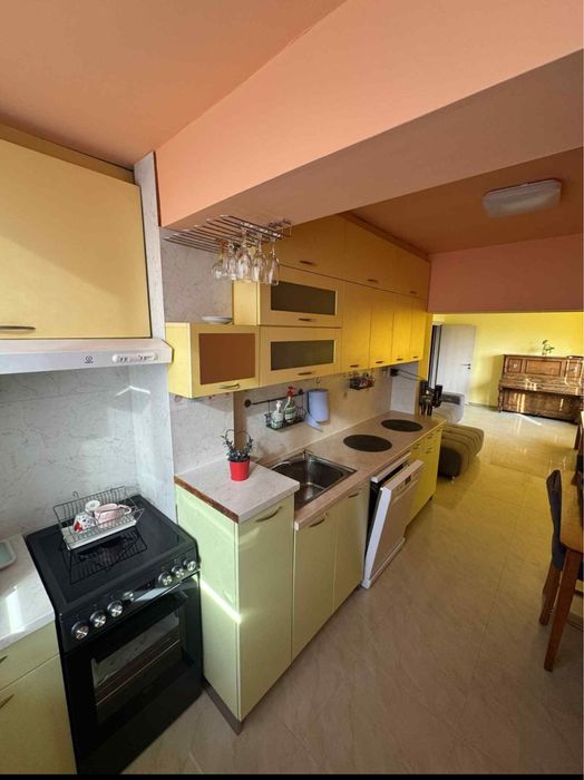 Давам двустаен под наем