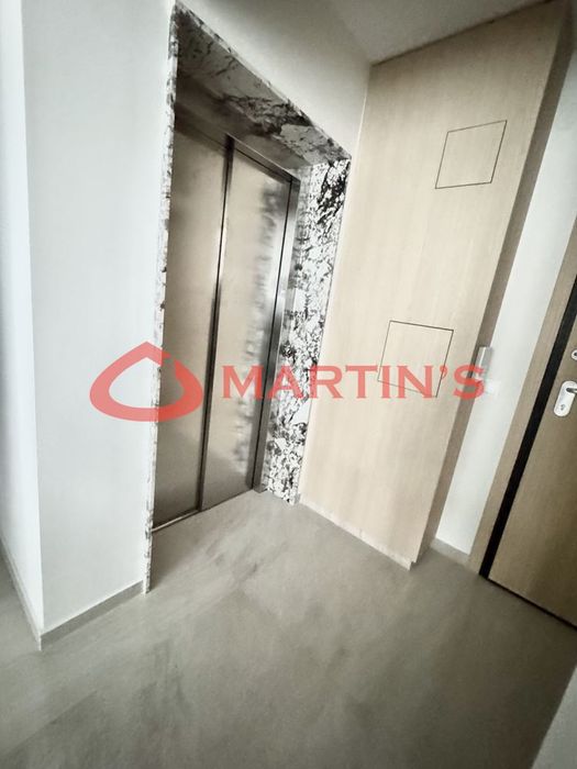 4-стаен в София-Оборище площ 185 цена 2000