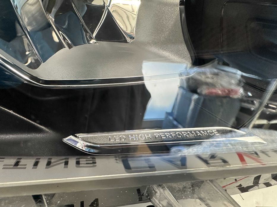 Фарове фар десен Mercedes CLA 118 farove far Мерцедес ЦЛА 118