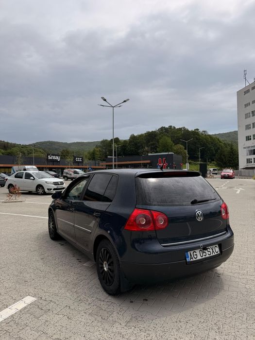 Volkswagen Golf 5 1.6 Benzină – 2008 –