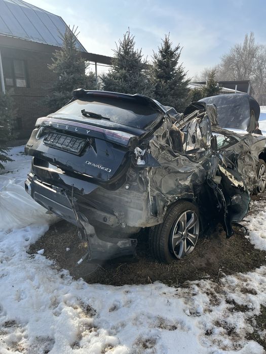 Продам geely okavango 2025г после ДТП