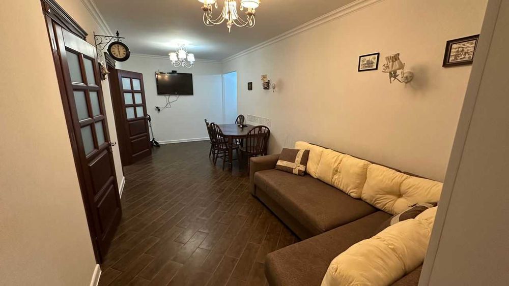 Дава се под наем Двустаен апартамент в София, Изгрев - 65 кв.м за 373.83 € - Снимка #2