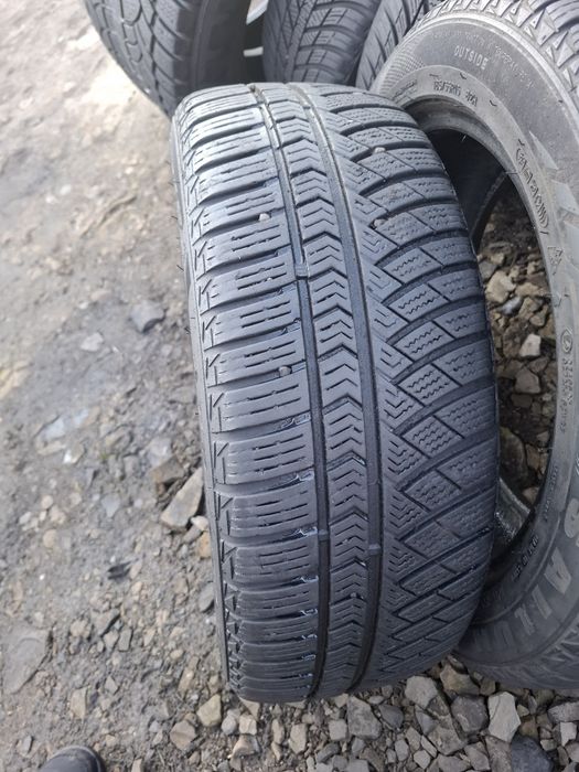 Vand 2 anvelope 185 55 15 de iarna bune