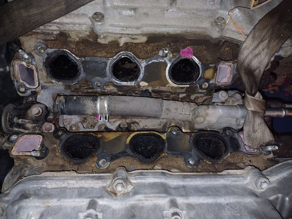 Двигатель  3 MZ .   Oбъём 3,3     В