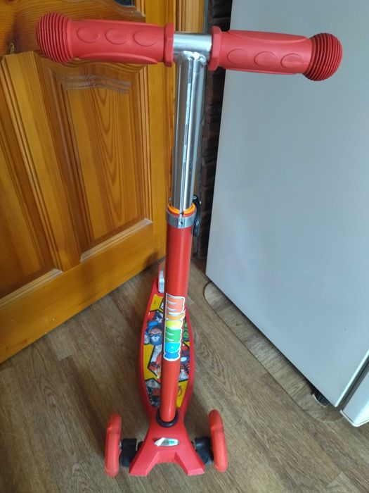 Самокат новый 5-9 лет