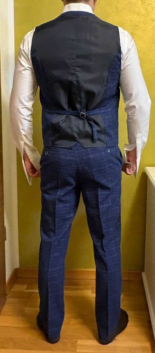 Costum House Of Cavani  sacou+vesta+pantaloni