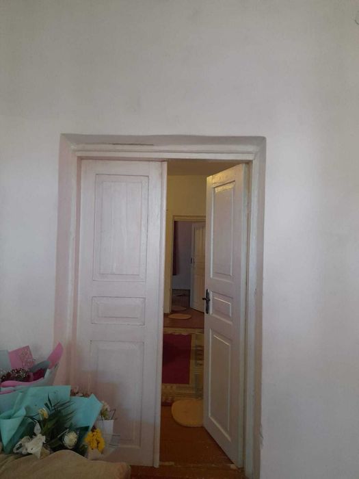 Сарыағаш қаласында 5 бөлмелі үй жалға беріледі!