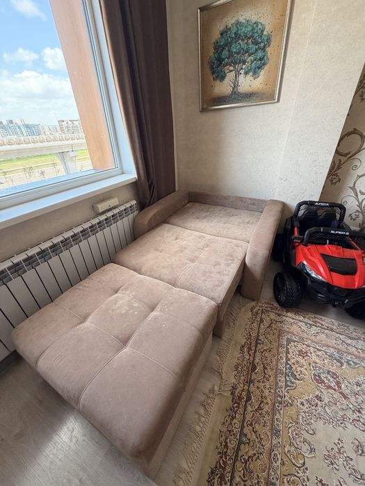 Продам мягкий диван и пуф