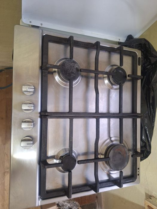 Plita 4 ochiuri funcțional