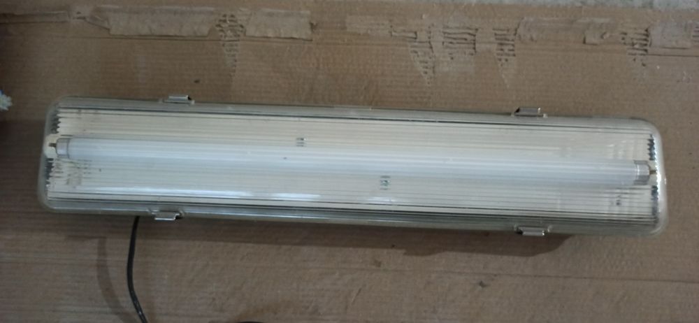 Lampa fluorescenta neon 18 wati