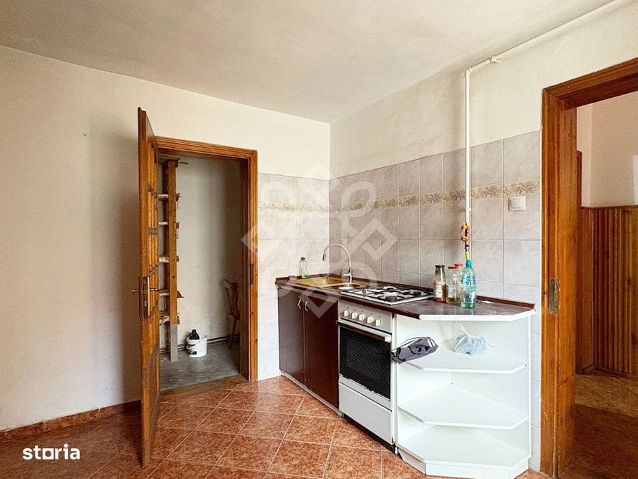 Casa si spatiu de productie in Iosia, teren 839 mp