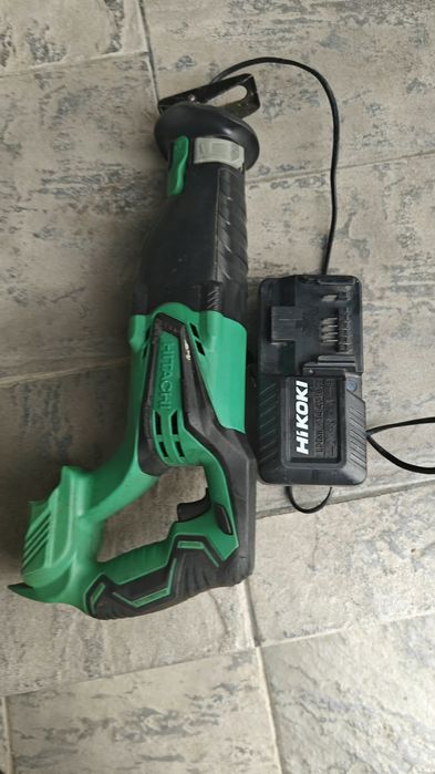 Hikoki CR 18 DBL fierăstrău sabie