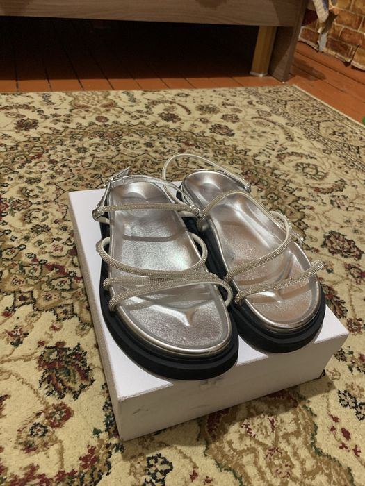 Сандали  летние