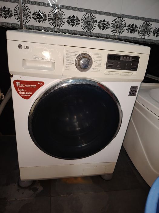 Продаётся Автомат Стиральная машина LG  6 кг