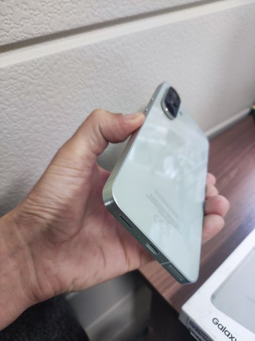 Срочно  Samsung A56 256gb