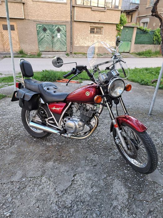 продава YAMAHA SR 250