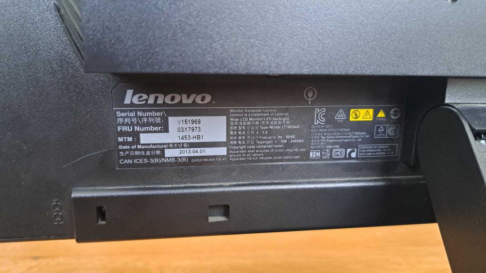 Монитор LENOVO ThinkVision