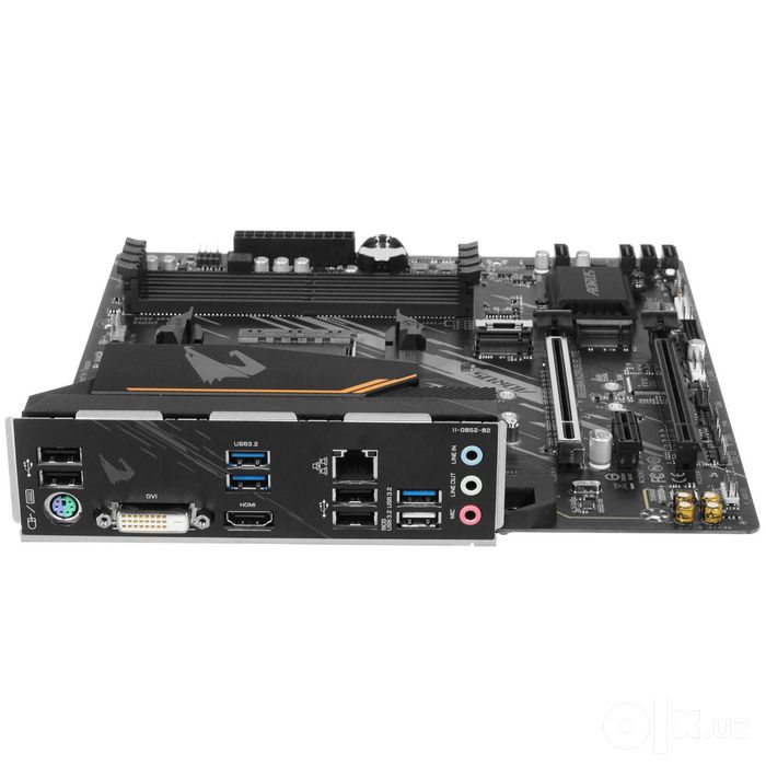 - Материнская плата Gigabyte AM4 B550M AORUS ELITE DDR4