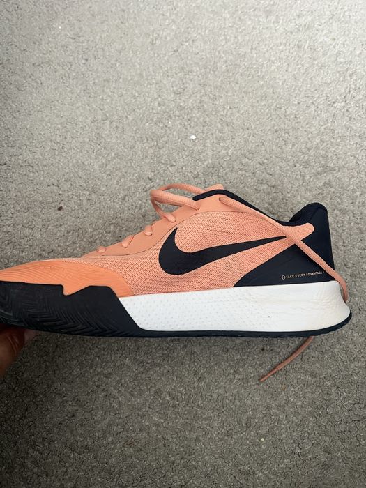 Нови Маратонки Nike за тенис на корт