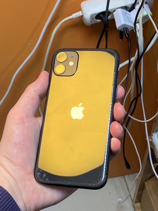 Iphone 11 64GB 72акб без ремонт
