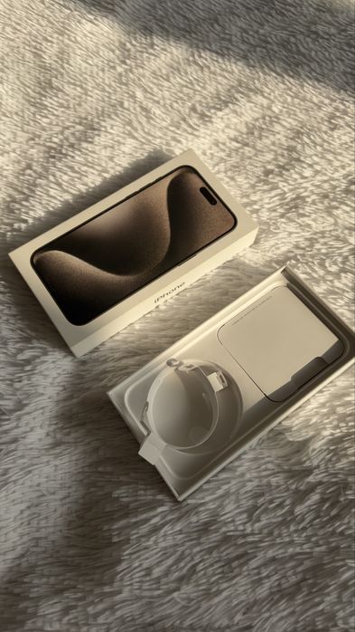 Продам Iphone 15 PROMAX 256 GB