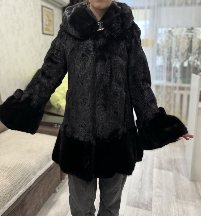 Продам норковую шубу