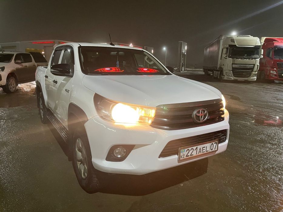 Огонь горит моргает