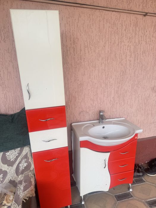 Комплект раковина зеркла и камот