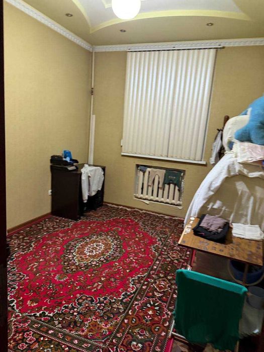 Продается своя банковская квартира 2х3 комнатная кирпич.