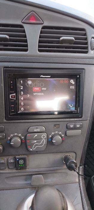 Volvo s 60 2,4 140 кс бензин/газ с зимни и летни гуми