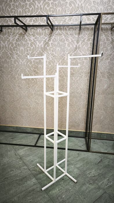 Продам стеллажи, оборудование