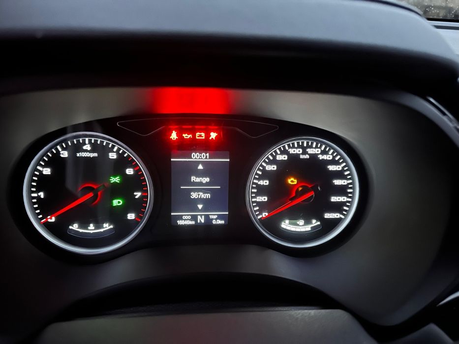 Продаю jac js4  2024 года
